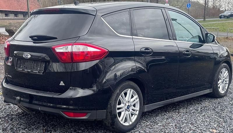 Gebraucht Ford C-MAX Titanium 140 PS (102 kW) 2014 Van / Kleinbus