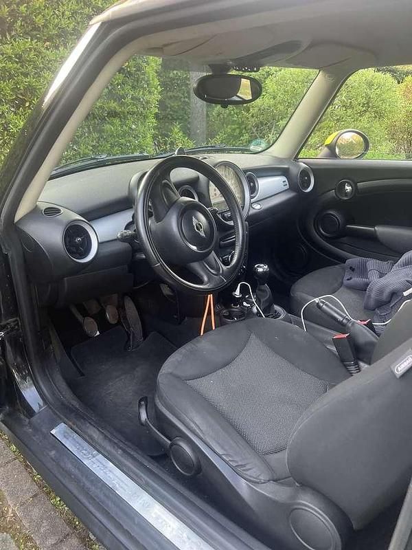 Second-hand Mini ONE 75 CP (55 kW) 2014 Negru Hatchback