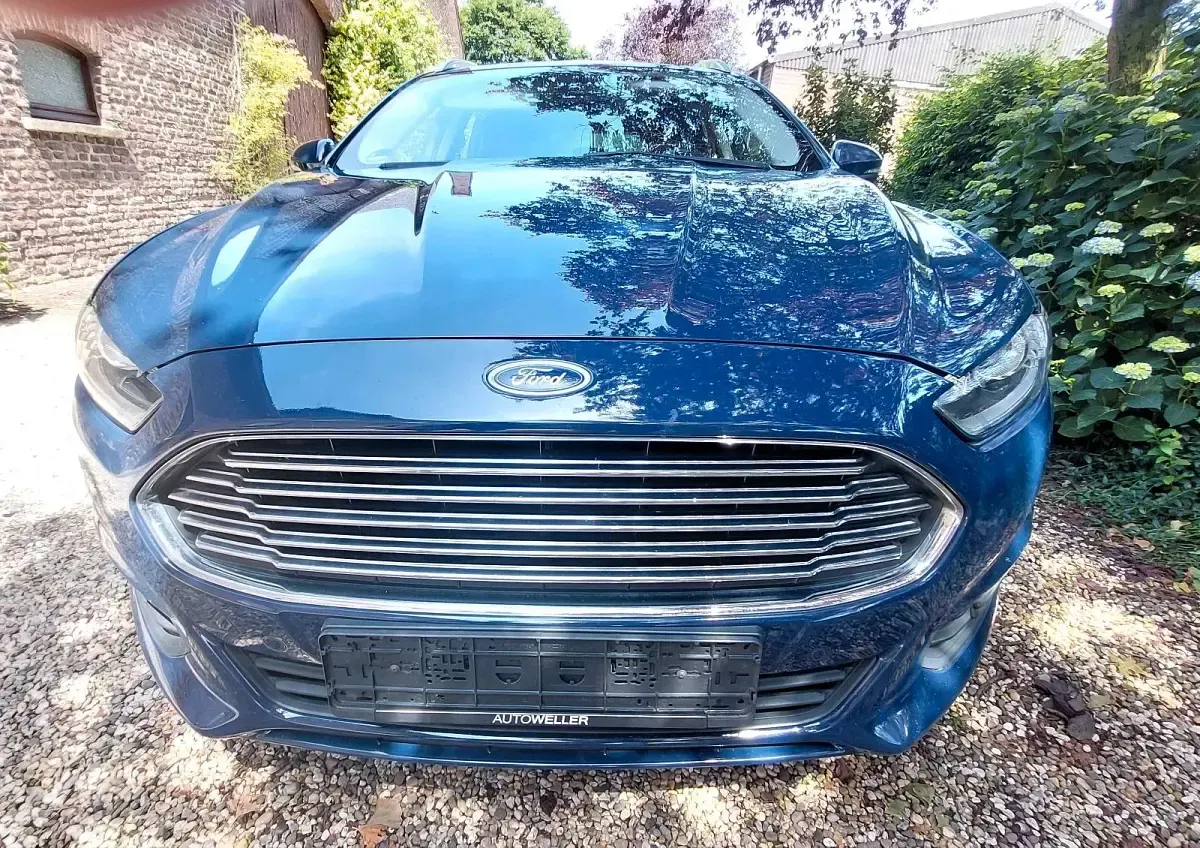 Gebraucht Ford Mondeo 125 PS (91 kW) 2016 Blau Kombi
