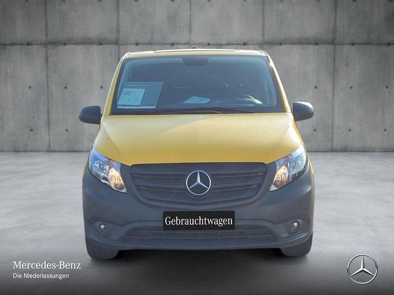 Gebraucht Mercedes Vito 136 PS (100 kW) 2021 Gelb Van