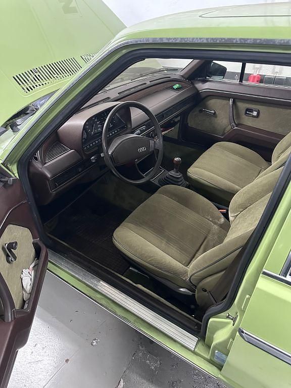 Gebraucht Audi 100 Basis 136 PS (100 kW) 1978 Grün Limousine
