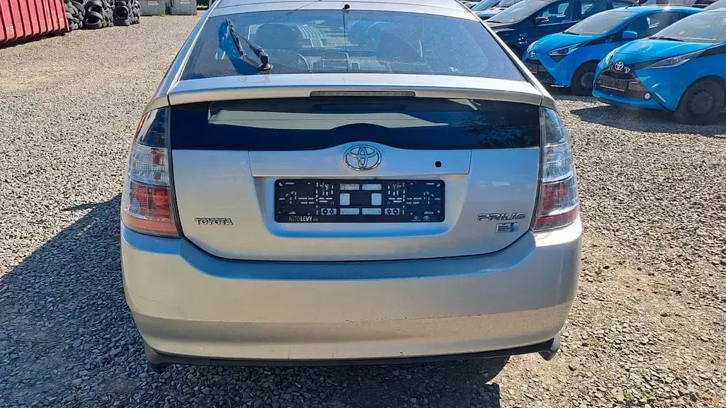 Gebraucht Toyota Prius Sol 77 PS (56 kW) 2005 Grau Kleinwagen
