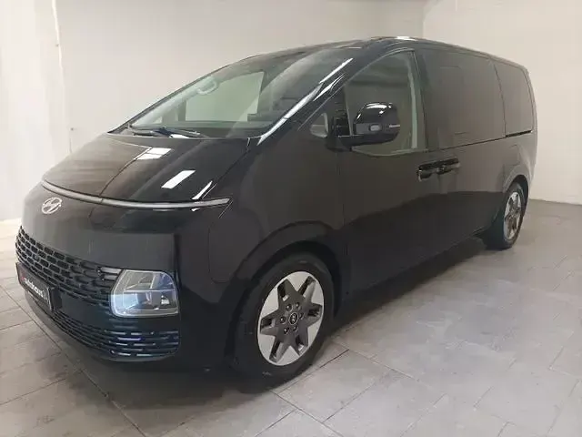 Gebraucht Hyundai Staria Prime 177 PS (130 kW) 2023 Schwarz Van / Kleinbus