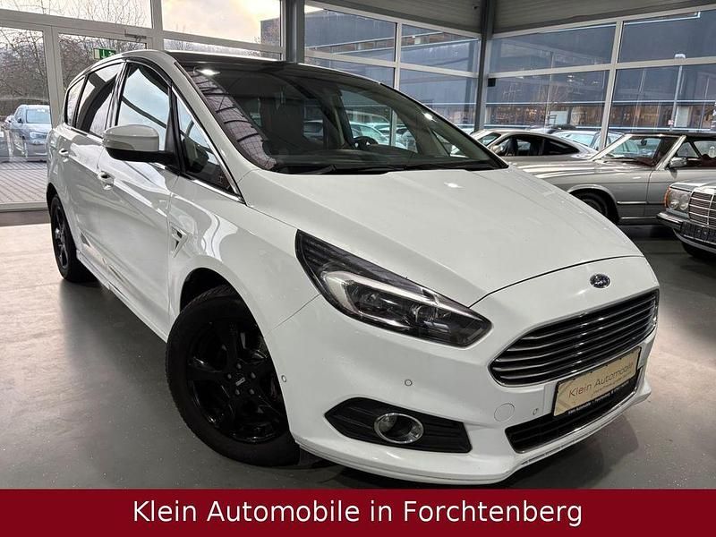 Weiß Gebraucht 2017 Ford S-MAX Titanium Van / Kleinbus | 6.990 € (Etwas zu teuer) - Bild 1/4