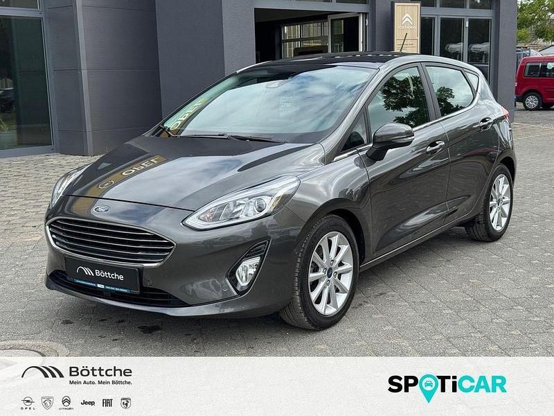 Magneticgrau Gebraucht 2018 Ford Fiesta Titanium Kleinwagen | 13.950 € (Fairer Preis) - Bild 1/4