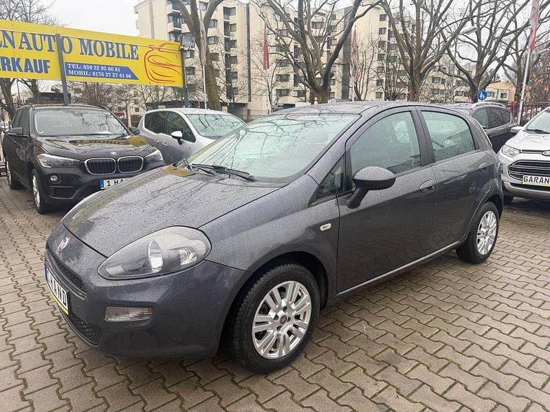 Gebraucht Fiat Punto More 69 PS (50 kW) 2012 Antressit grau Kleinwagen