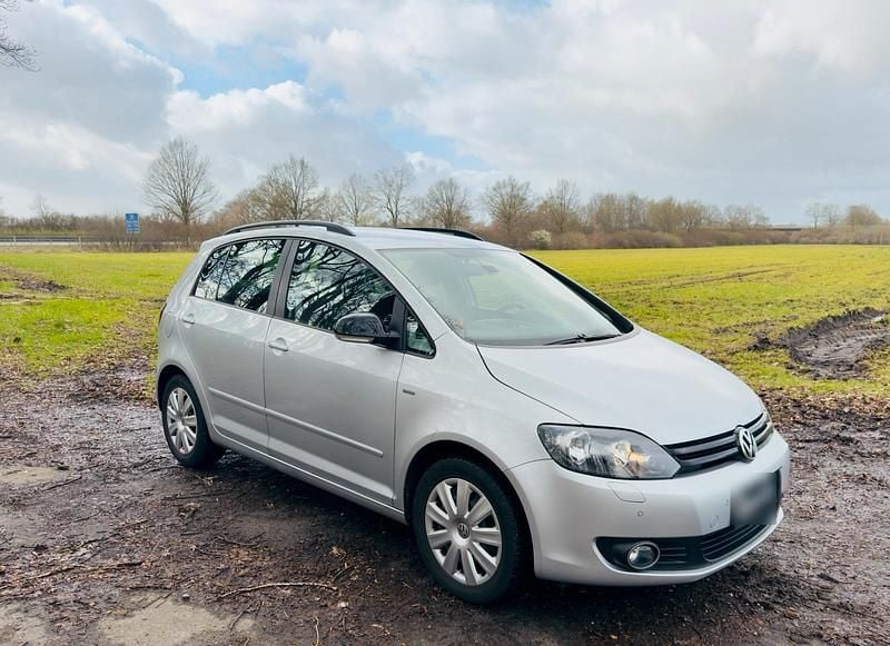 Gebraucht VW Golf VII Match 122 PS (89 kW) 2013 Silber Limousine