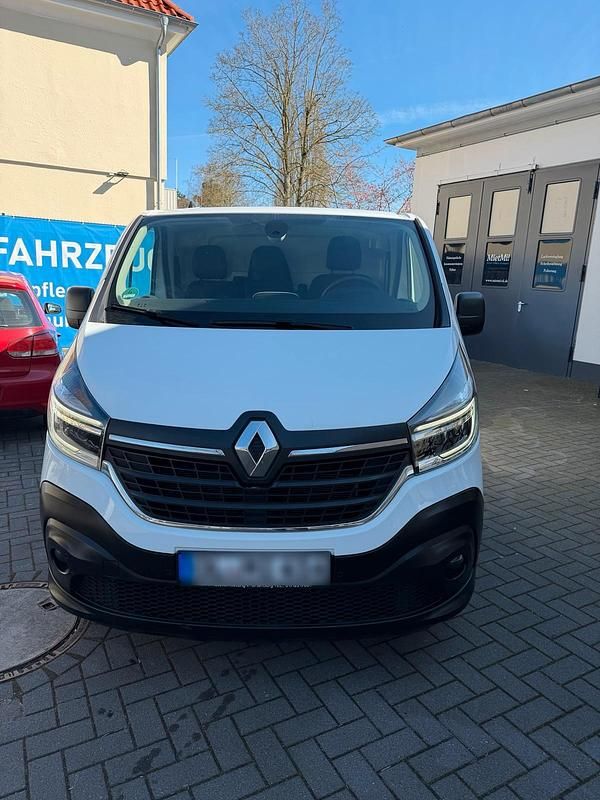 Gebraucht Renault Trafic 107 PS (78 kW) 2020 Weiß Van / Kleinbus
