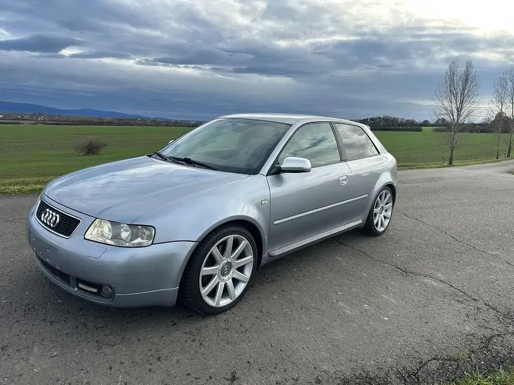 Usata Audi S3 224 CV (164 kW) 2003 Argento Utilitaria