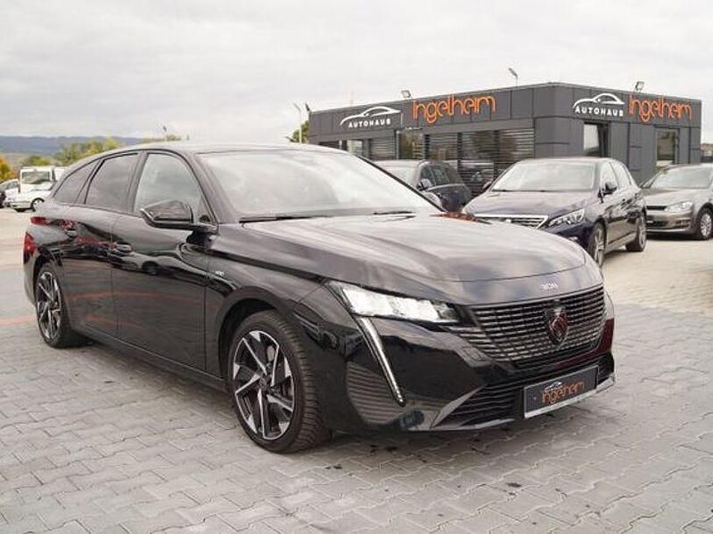 Schwarz Gebraucht 2022 Peugeot 308 Allure Limousine | 14.890 € - Bild 1/4