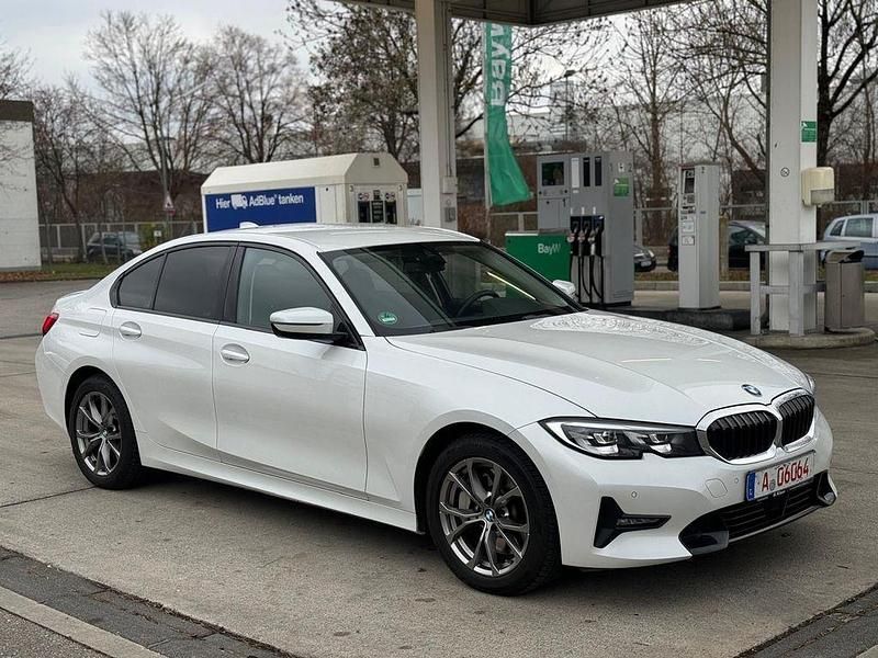 Gebraucht BMW 330 Sport Line 286 PS (210 kW) 2021 Weiß Limousine