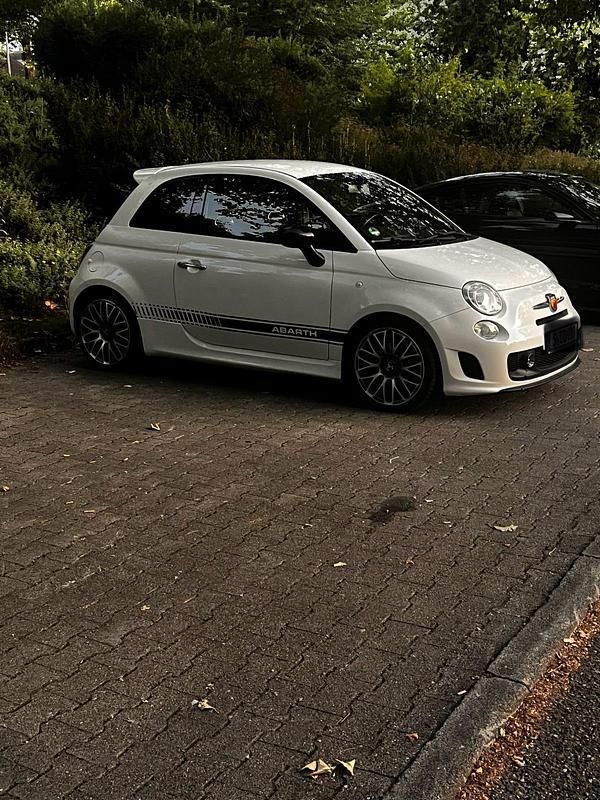 Weiß Gebraucht 2009 Abarth 500 Kleinwagen | 7.300 € (Superpreis) - Bild 1/4