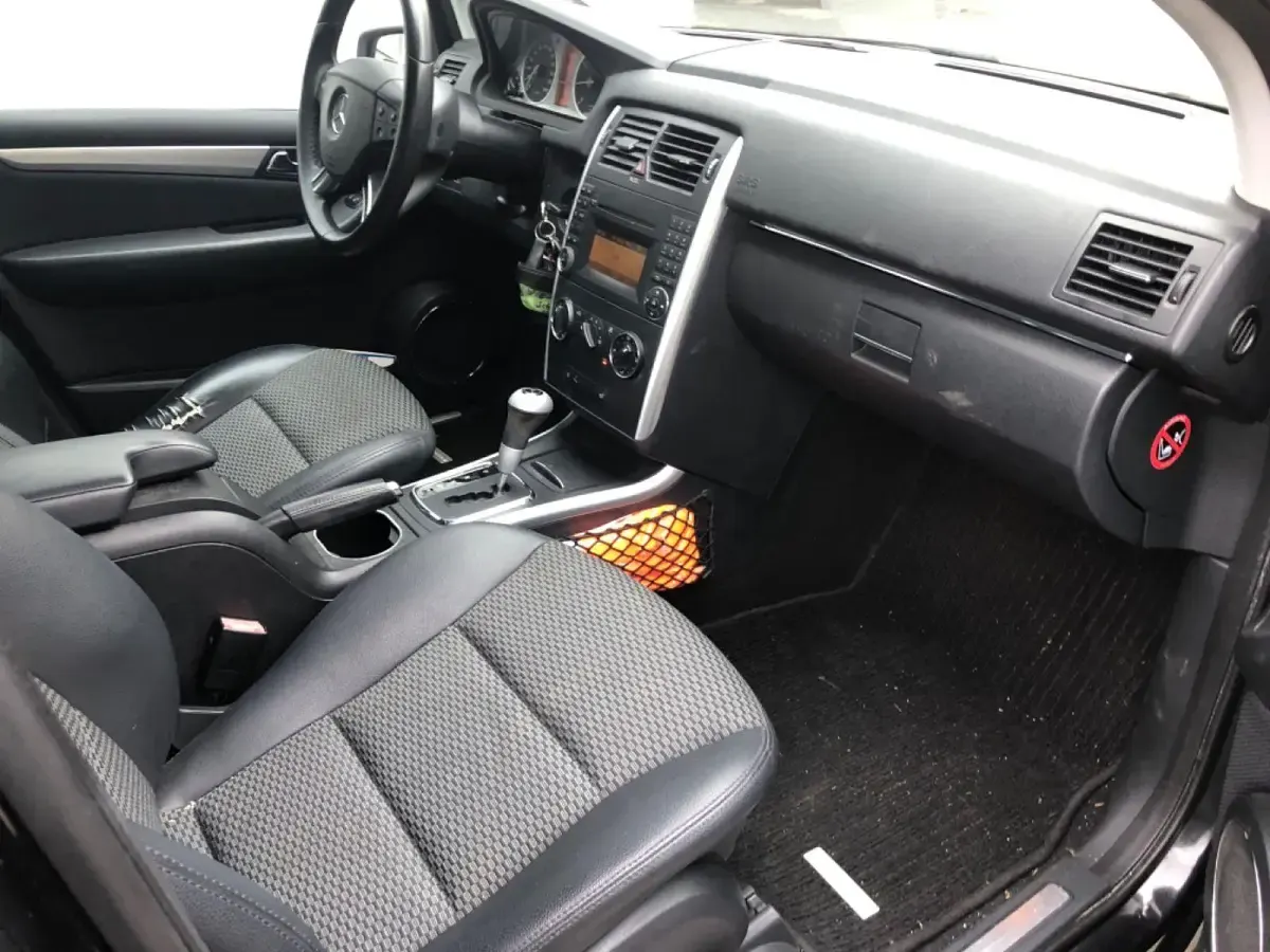 Gebraucht Mercedes B170 116 PS (85 kW) 2009 Schwarz Van / Kleinbus