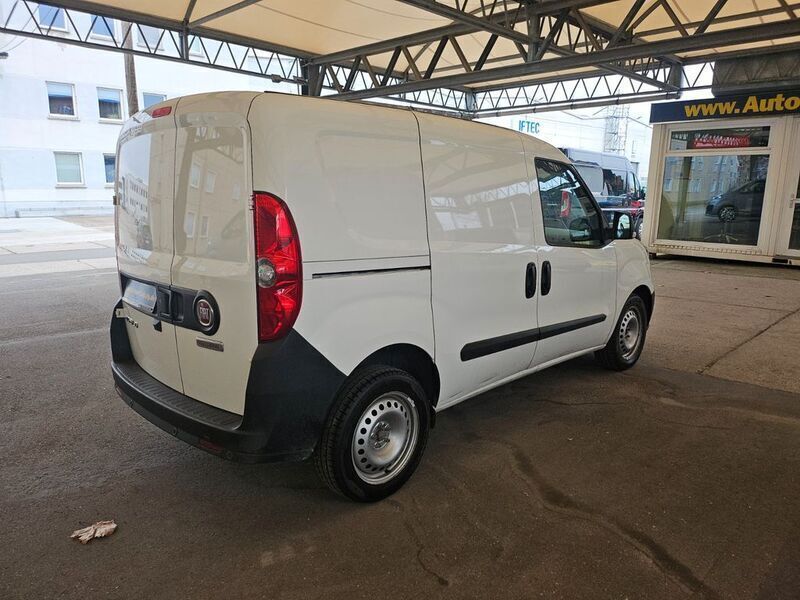 Gebraucht Fiat Doblò 90 PS (66 kW) 2022 Weiß Van / Kleinbus