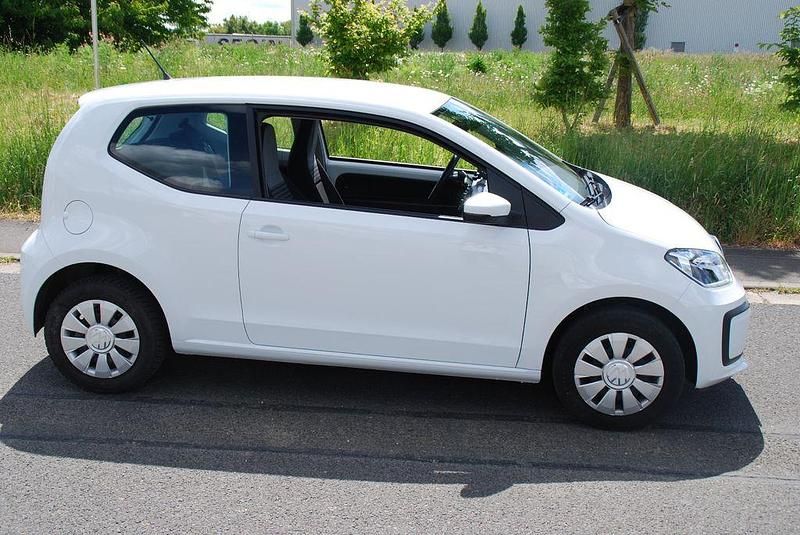 Gebraucht VW up! Basis 65 PS (47 kW) 2023 Weiß Kleinwagen