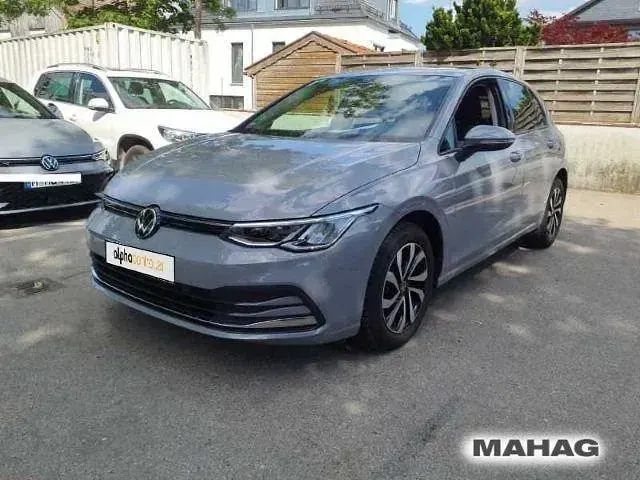 Gebraucht VW Golf VIII Active 110 PS (80 kW) 2021 Grau Limousine