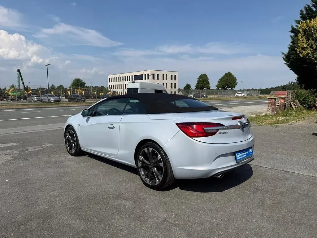 Gebraucht Opel Cascada Innovation 170 PS (125 kW) 2013 Weiß Cabrio