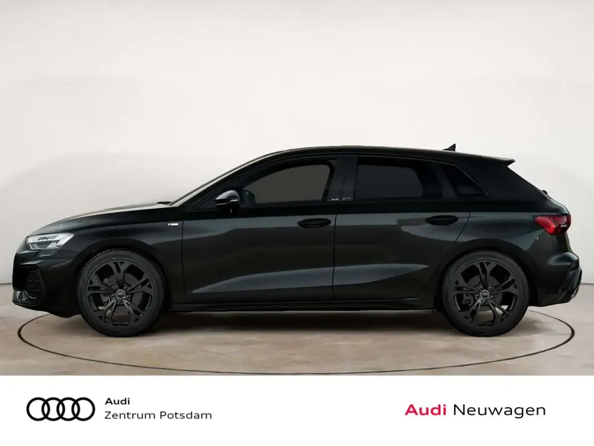Neu Audi A3 S-Line 150 PS (110 kW) 2026 Mythosschwarz Limousine