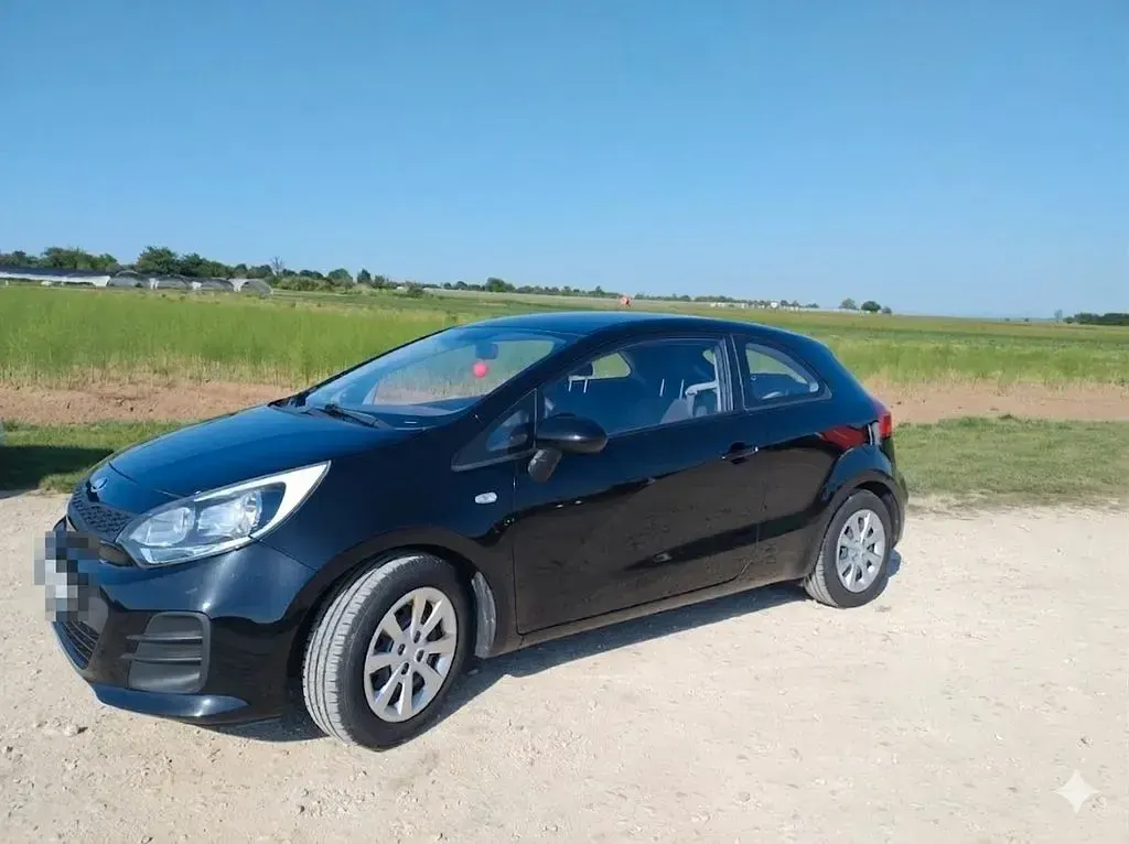 Gebraucht Kia Rio Start 84 PS (61 kW) 2016 Schwarz Kleinwagen