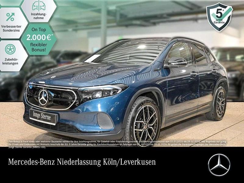 Blau Gebraucht 2021 Mercedes EQA250 Electric Art SUV | 26.490 € (Guter Preis) - Bild 1/3