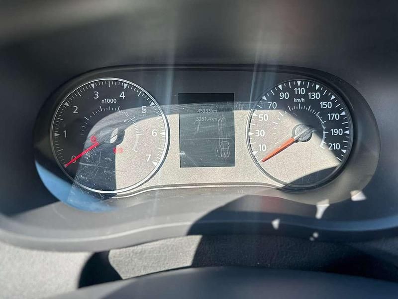 Second-hand Renault Master 150 CP (110 kW) 2022 Alb Monovolum