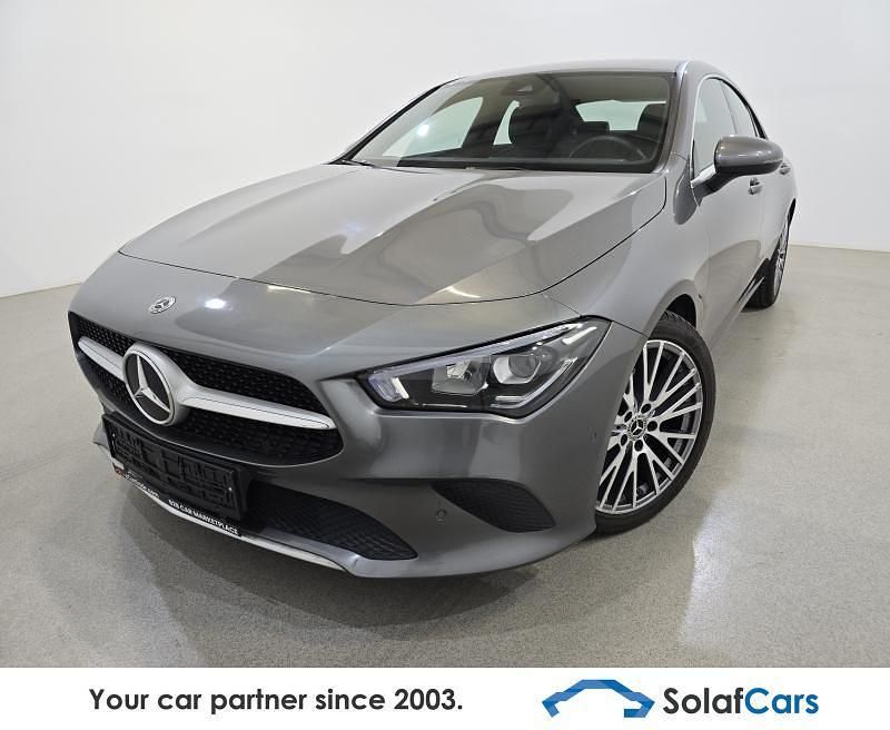 Grau Gebraucht 2021 Mercedes CLA180 Progressive Limousine | 22.264 € (Guter Preis) - Bild 1/4