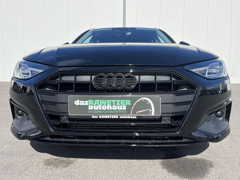 Gebraucht Audi A4 S-Line 150 PS (110 kW) 2022 Schwarz Kombi