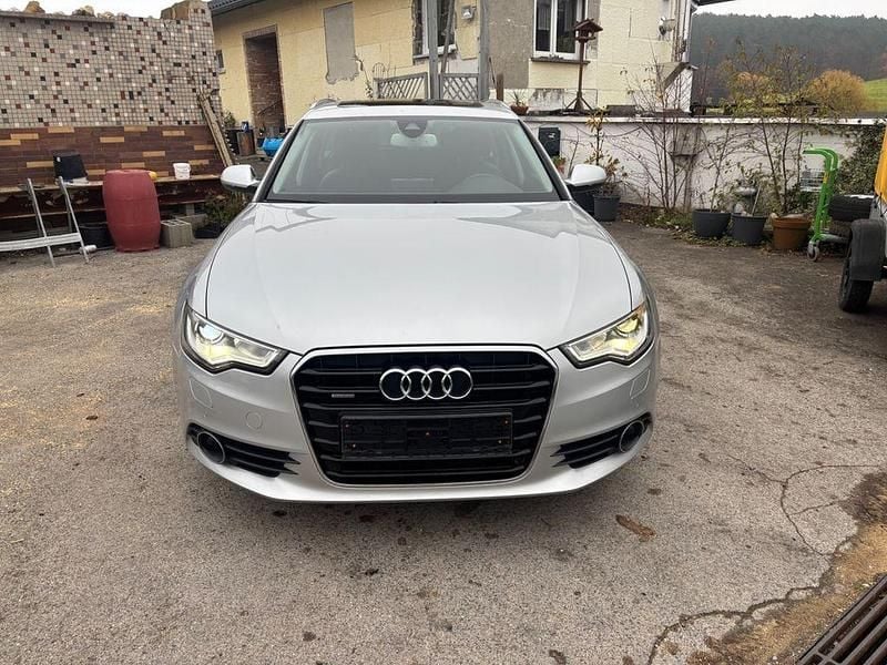 Silber Gebraucht 2013 Audi A6 Ambiente Kombi | 12.000 € (Superpreis) - Bild 1/4
