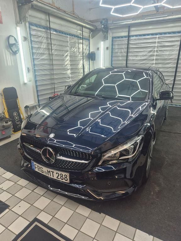 Gebraucht Mercedes CLA220 Shooting Brake Edition 177 PS (130 kW) 2017 Blau Kombi