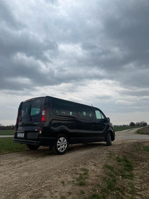 Gebraucht Renault Trafic 150 PS (110 kW) 2023 Schwarz Van / Kleinbus