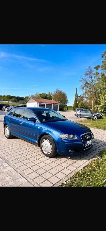 Blau Gebraucht 2006 Audi A3 Limousine | 1.900 € (Superpreis) - Bild 1/4
