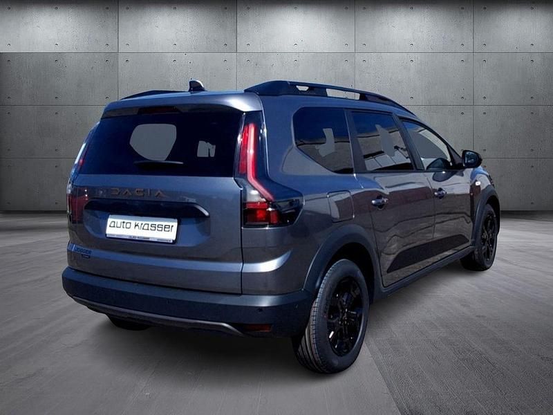 Neu Dacia Jogger Extreme 158 PS (116 kW) 2026 Grau Van / Kleinbus