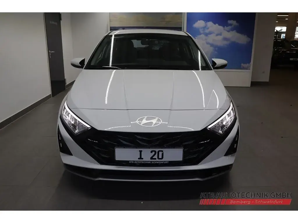 Neu Hyundai i20 Trend 90 PS (66 kW) 2026 Sol (weiss Kleinwagen