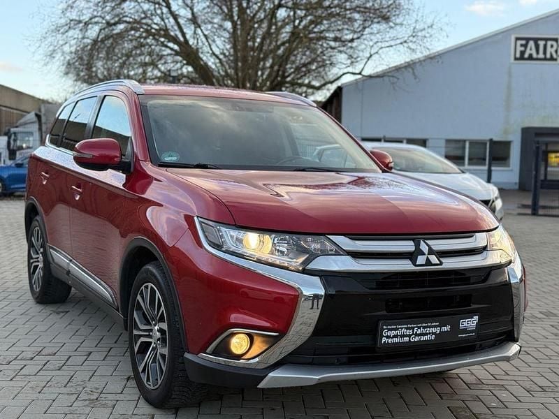 Gebraucht Mitsubishi Outlander Edition 150 PS (110 kW) 2017 Rot SUV