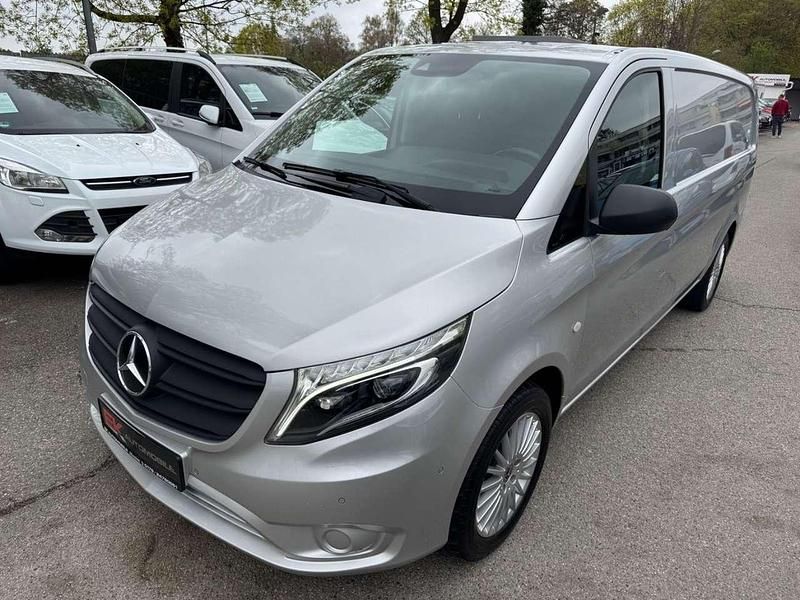 Second-hand Mercedes Vito 190 CP (139 kW) 2020 Argintiu Van