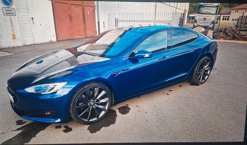 Gebraucht Tesla Model S 378 kW (515 PS) 2017 Blau Kleinwagen