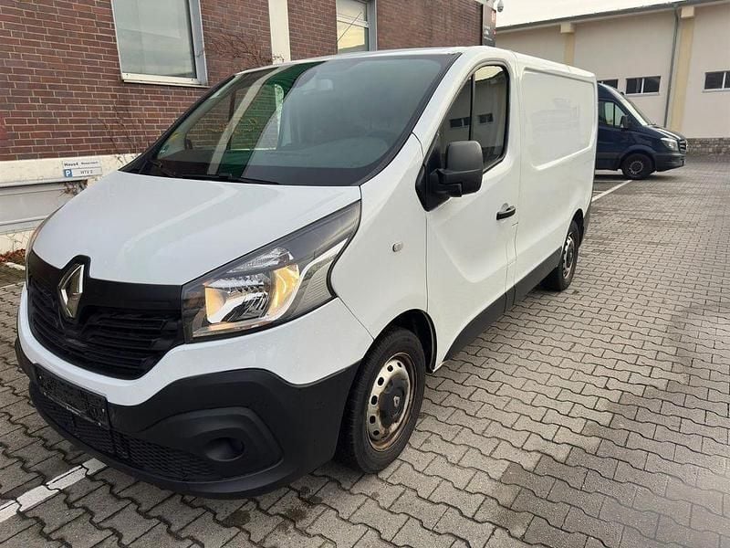 Gebraucht Renault Trafic 121 PS (88 kW) 2019 Weiß Van / Kleinbus