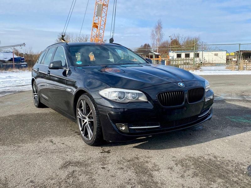 Gebraucht BMW 535 313 PS (230 kW) 2011 Schwarz Kombi