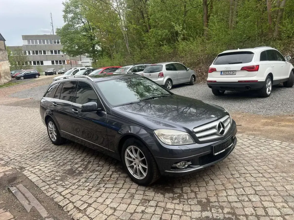 Gebraucht Mercedes C180 156 PS (114 kW) 2009 Grau Kombi