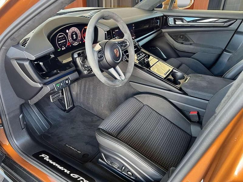 Gebraucht Porsche Panamera GTS 500 PS (367 kW) 2024 Gold Limousine