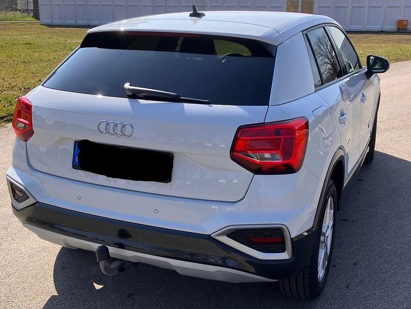Second-hand Audi Q2 Advanced 116 CP (85 kW) 2024 Alb SUV