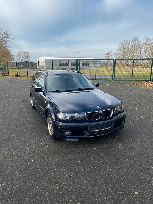 Blau Gebraucht 2003 BMW 320 M Sport Kombi | 2.000 € (Guter Preis) - Bild 1/4
