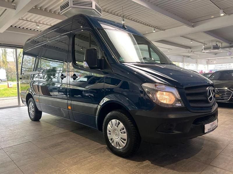 Gebraucht Mercedes Sprinter 163 PS (119 kW) 2018 Blau Van