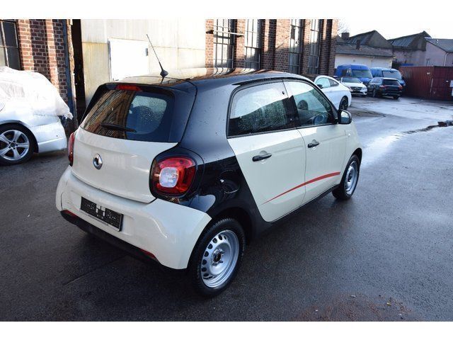 Second-hand Smart ForFour 71 CP (52 kW) 2018 Negru Hatchback