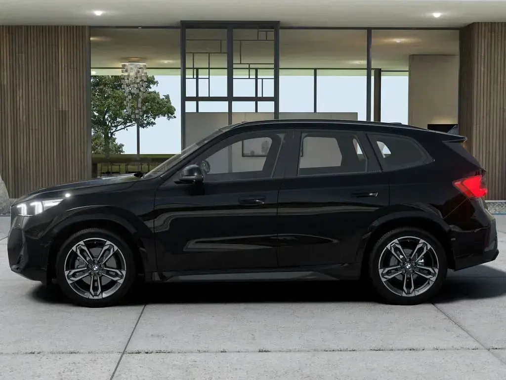 Gebraucht BMW X1 M Sport 218 PS (160 kW) 2025 Schwarz SUV
