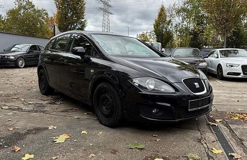 Gebraucht Seat Leon Style 122 PS (89 kW) 2012 Schwarz Limousine