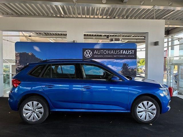Gebraucht Skoda Kamiq Selection 95 PS (69 kW) 2024 Blau metallic SUV