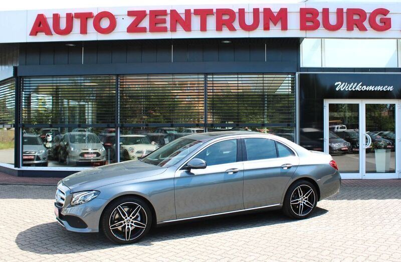 Selenitgrau metalliclack Gebraucht 2019 Mercedes E200 Limousine | 29.750 € (Guter Preis) - Bild 1/4