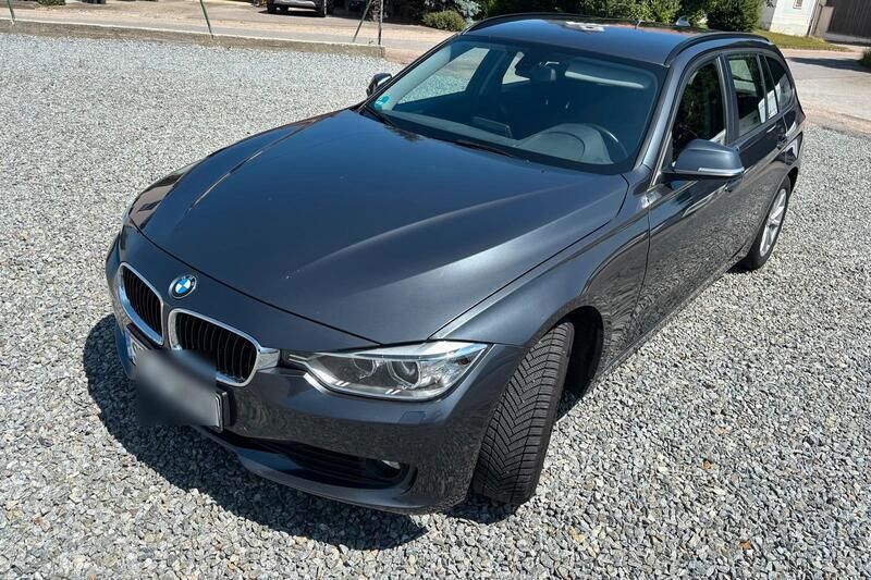Grau Gebraucht 2013 BMW 320 Kombi | 6.999 € (Superpreis) - Bild 1/4