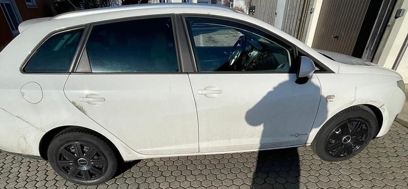 Gebraucht Seat Ibiza ST Ecomotive 105 PS (77 kW) 2011 Weiß Kombi